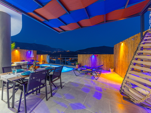  gece  -  Kasım
  | Kalkan Yeşilköy'de Doğa İçinde Muhafazakar Villa